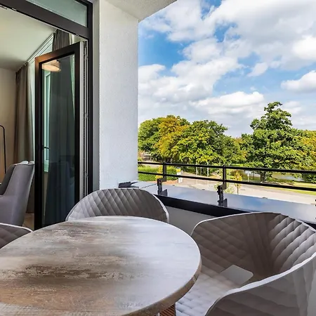 Godewindpark Deluxe-apartment 2-10 Mit Balkon Und Schoenem Gartenblick Lubeka