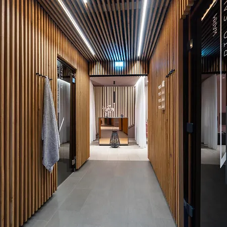 Deluxe-apartment 2-10 Mit Balkon Und Schoenem Gartenblick Appartamento Lubecca