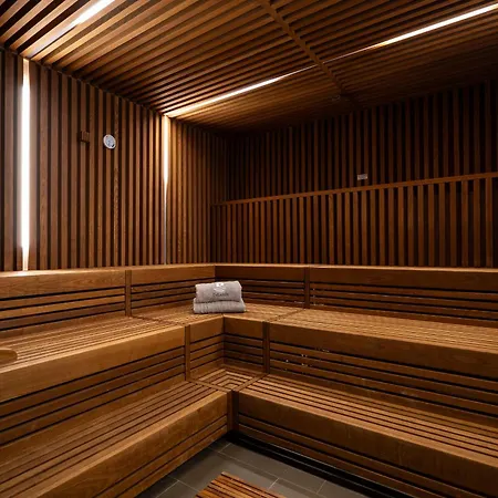 Deluxe-apartment 2-10 Mit Balkon Und Schoenem Gartenblick * Lubeck