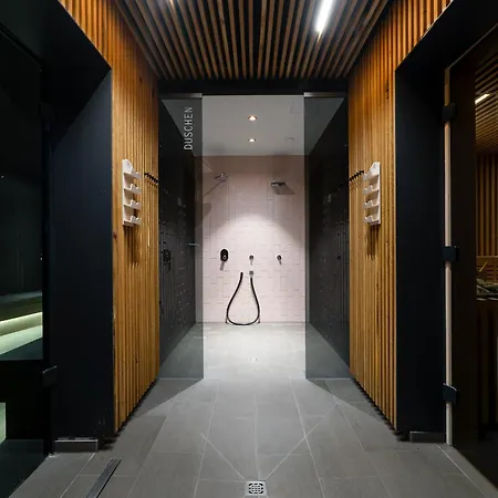 Apartment Deluxe-apartment 2-10 Mit Balkon Und Schoenem Gartenblick