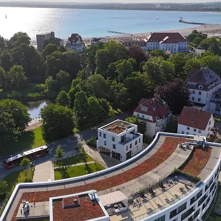 Godewindpark Deluxe-apartment 2-10 Mit Balkon Und Schoenem Gartenblick Lejlighed Lübeck