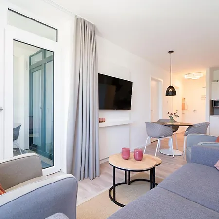 Godewindpark Deluxe-apartment 2-10 Mit Balkon Und Schoenem Gartenblick Lübeck