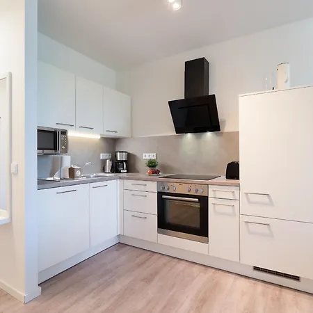 Godewindpark Deluxe-apartment 2-10 Mit Balkon Und Schoenem Gartenblick Lübeck